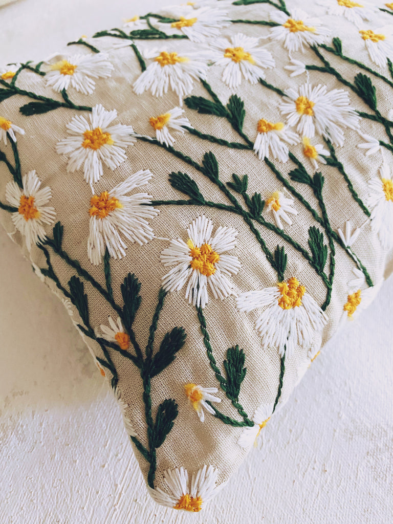 Embroidered Daisy